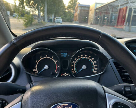 Белый Форд Фиеста, объемом двигателя 1.6 л и пробегом 177 тыс. км за 7500 $, фото 21 на Automoto.ua