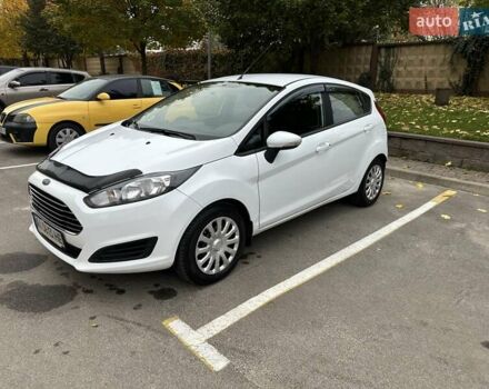 Форд Фієста 2015 у Софіївська Борщагівка на Automoto.ua Білий Форд Фієста, об'ємом двигуна 1.5 л та пробігом 185 тис. км за 7000 $, фото 1 на Automoto.ua