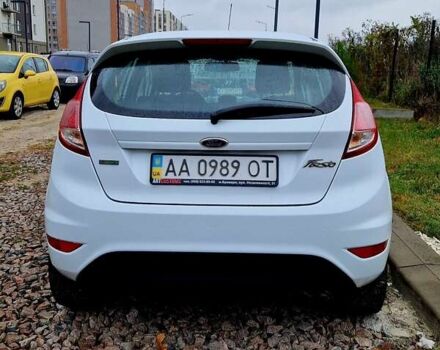 Білий Форд Фієста, об'ємом двигуна 1 л та пробігом 182 тис. км за 6600 $, фото 3 на Automoto.ua