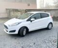 Белый Форд Фиеста, объемом двигателя 1 л и пробегом 50 тыс. км за 10000 $, фото 1 на Automoto.ua