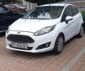 Белый Форд Фиеста, объемом двигателя 1 л и пробегом 60 тыс. км за 7800 $, фото 1 на Automoto.ua
