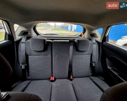 Белый Форд Фиеста, объемом двигателя 1 л и пробегом 182 тыс. км за 7500 $, фото 9 на Automoto.ua