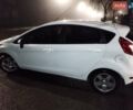 Белый Форд Фиеста, объемом двигателя 1 л и пробегом 130 тыс. км за 7800 $, фото 2 на Automoto.ua