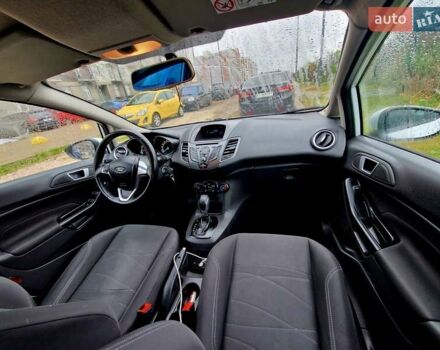 Білий Форд Фієста, об'ємом двигуна 1 л та пробігом 182 тис. км за 6600 $, фото 11 на Automoto.ua