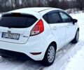 Белый Форд Фиеста, объемом двигателя 1 л и пробегом 140 тыс. км за 6500 $, фото 2 на Automoto.ua