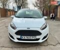 Белый Форд Фиеста, объемом двигателя 1 л и пробегом 105 тыс. км за 8500 $, фото 2 на Automoto.ua