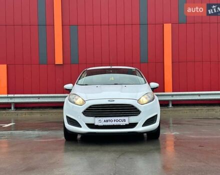Форд Фієста 2015 у Києві на Automoto.ua Білий Форд Фієста, об'ємом двигуна 1 л та пробігом 159 тис. км за 6690 $, фото 2 на Automoto.ua