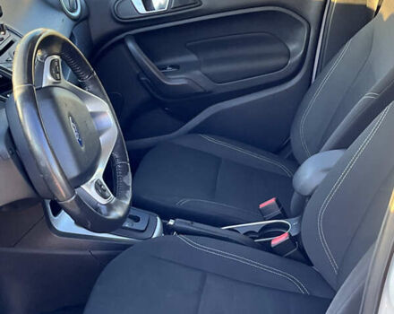 Белый Форд Фиеста, объемом двигателя 1.6 л и пробегом 120 тыс. км за 7500 $, фото 7 на Automoto.ua