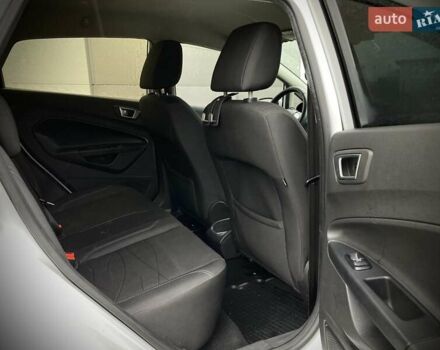 Белый Форд Фиеста, объемом двигателя 1 л и пробегом 96 тыс. км за 8900 $, фото 18 на Automoto.ua