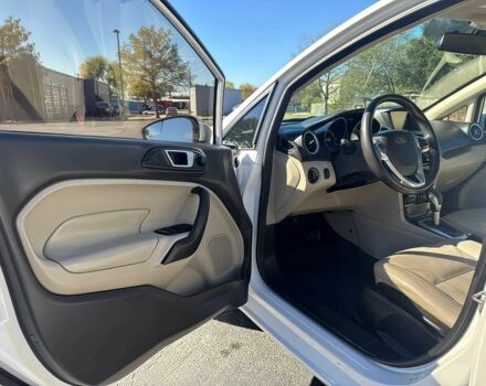 Белый Форд Фиеста, объемом двигателя 1.6 л и пробегом 71 тыс. км за 4100 $, фото 9 на Automoto.ua