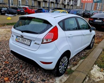 Білий Форд Фієста, об'ємом двигуна 1 л та пробігом 182 тис. км за 6600 $, фото 4 на Automoto.ua