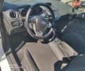 Белый Форд Фиеста, объемом двигателя 1 л и пробегом 129 тыс. км за 6500 $, фото 2 на Automoto.ua