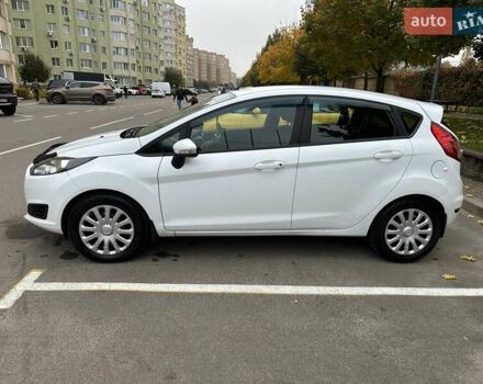 Форд Фієста 2015 у Софіївська Борщагівка на Automoto.ua Білий Форд Фієста, об'ємом двигуна 1.5 л та пробігом 185 тис. км за 7000 $, фото 2 на Automoto.ua