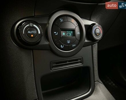 Белый Форд Фиеста, объемом двигателя 1 л и пробегом 96 тыс. км за 8900 $, фото 22 на Automoto.ua