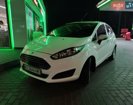 Белый Форд Фиеста, объемом двигателя 1 л и пробегом 130 тыс. км за 7800 $, фото 5 на Automoto.ua
