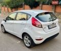 Белый Форд Фиеста, объемом двигателя 1 л и пробегом 105 тыс. км за 7950 $, фото 5 на Automoto.ua