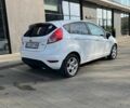 Белый Форд Фиеста, объемом двигателя 1 л и пробегом 72 тыс. км за 8000 $, фото 2 на Automoto.ua
