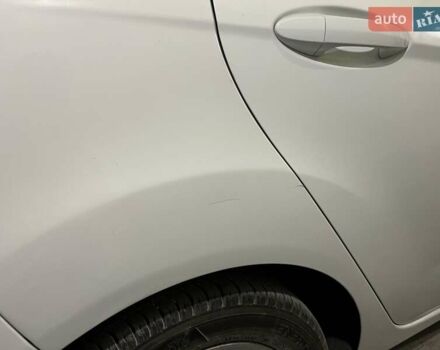 Белый Форд Фиеста, объемом двигателя 1.5 л и пробегом 138 тыс. км за 8500 $, фото 10 на Automoto.ua