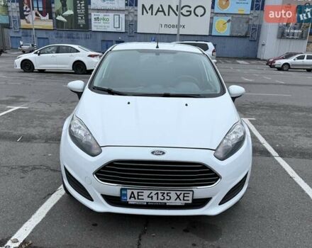 Белый Форд Фиеста, объемом двигателя 1.5 л и пробегом 138 тыс. км за 8500 $, фото 1 на Automoto.ua