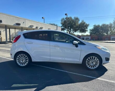 Белый Форд Фиеста, объемом двигателя 1.6 л и пробегом 71 тыс. км за 4100 $, фото 7 на Automoto.ua