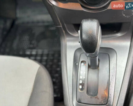 Белый Форд Фиеста, объемом двигателя 1.6 л и пробегом 280 тыс. км за 5800 $, фото 11 на Automoto.ua