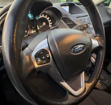 Белый Форд Фиеста, объемом двигателя 1 л и пробегом 80 тыс. км за 9600 $, фото 15 на Automoto.ua