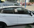 Білий Форд Фієста, об'ємом двигуна 1.6 л та пробігом 111 тис. км за 7800 $, фото 6 на Automoto.ua