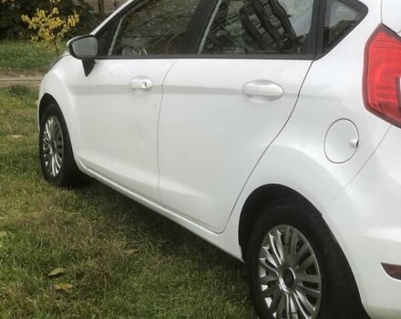 Форд Фієста 2015 у Києві на Automoto.ua Білий Форд Фієста, об'ємом двигуна 1 л та пробігом 165 тис. км за 6500 $, фото 2 на Automoto.ua