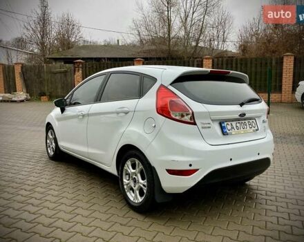 Белый Форд Фиеста, объемом двигателя 1 л и пробегом 96 тыс. км за 8900 $, фото 6 на Automoto.ua