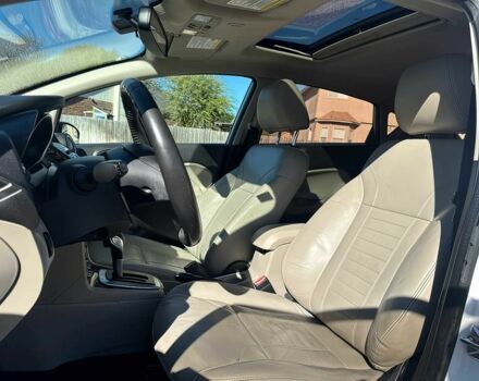 Белый Форд Фиеста, объемом двигателя 1.6 л и пробегом 71 тыс. км за 4100 $, фото 8 на Automoto.ua