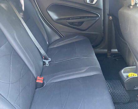 Белый Форд Фиеста, объемом двигателя 1 л и пробегом 113 тыс. км за 6700 $, фото 2 на Automoto.ua