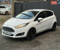 Белый Форд Фиеста, объемом двигателя 1 л и пробегом 134 тыс. км за 5300 $, фото 2 на Automoto.ua