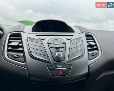 Форд Фієста 2015 у Києві на Automoto.ua Білий Форд Фієста, об'ємом двигуна 1 л та пробігом 159 тис. км за 6690 $, фото 19 на Automoto.ua