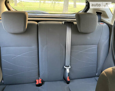 Белый Форд Фиеста, объемом двигателя 1 л и пробегом 88 тыс. км за 7800 $, фото 7 на Automoto.ua