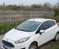 Белый Форд Фиеста, объемом двигателя 1 л и пробегом 140 тыс. км за 6750 $, фото 1 на Automoto.ua