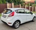 Белый Форд Фиеста, объемом двигателя 1 л и пробегом 105 тыс. км за 7950 $, фото 3 на Automoto.ua
