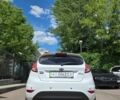 Білий Форд Фієста, об'ємом двигуна 1 л та пробігом 81 тис. км за 8700 $, фото 16 на Automoto.ua