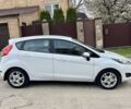Белый Форд Фиеста, объемом двигателя 1 л и пробегом 105 тыс. км за 7900 $, фото 3 на Automoto.ua