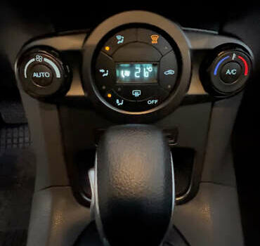 Белый Форд Фиеста, объемом двигателя 1 л и пробегом 80 тыс. км за 9600 $, фото 16 на Automoto.ua