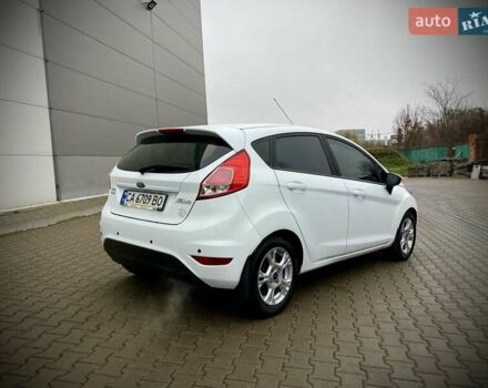 Белый Форд Фиеста, объемом двигателя 1 л и пробегом 96 тыс. км за 8900 $, фото 4 на Automoto.ua