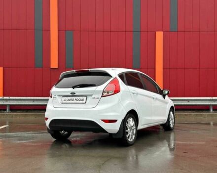 Белый Форд Фиеста, объемом двигателя 0 л и пробегом 159 тыс. км за 6690 $, фото 7 на Automoto.ua