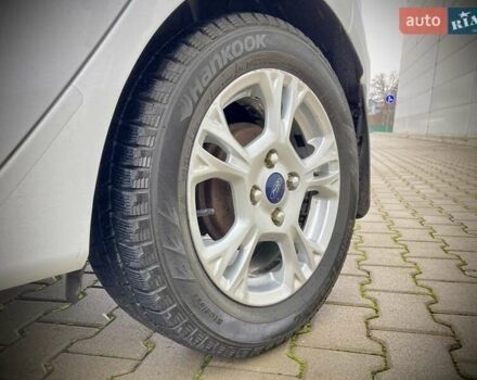 Белый Форд Фиеста, объемом двигателя 1 л и пробегом 96 тыс. км за 8900 $, фото 9 на Automoto.ua