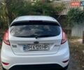 Белый Форд Фиеста, объемом двигателя 1 л и пробегом 148 тыс. км за 7500 $, фото 2 на Automoto.ua