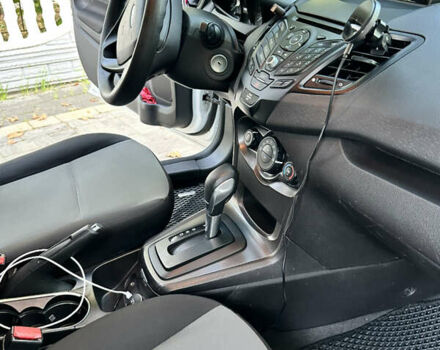 Белый Форд Фиеста, объемом двигателя 1.6 л и пробегом 89 тыс. км за 8500 $, фото 13 на Automoto.ua