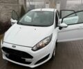 Белый Форд Фиеста, объемом двигателя 1 л и пробегом 150 тыс. км за 6800 $, фото 4 на Automoto.ua