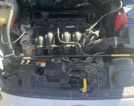 Белый Форд Фиеста, объемом двигателя 1.24 л и пробегом 70 тыс. км за 5300 $, фото 9 на Automoto.ua