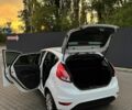 Белый Форд Фиеста, объемом двигателя 1.39 л и пробегом 135 тыс. км за 8500 $, фото 5 на Automoto.ua