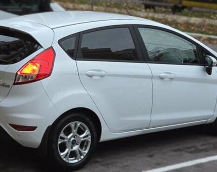 Белый Форд Фиеста, объемом двигателя 1.24 л и пробегом 63 тыс. км за 9900 $, фото 3 на Automoto.ua