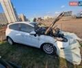 Білий Форд Фієста, об'ємом двигуна 1 л та пробігом 130 тис. км за 1950 $, фото 1 на Automoto.ua