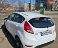 Белый Форд Фиеста, объемом двигателя 1 л и пробегом 80 тыс. км за 8500 $, фото 2 на Automoto.ua